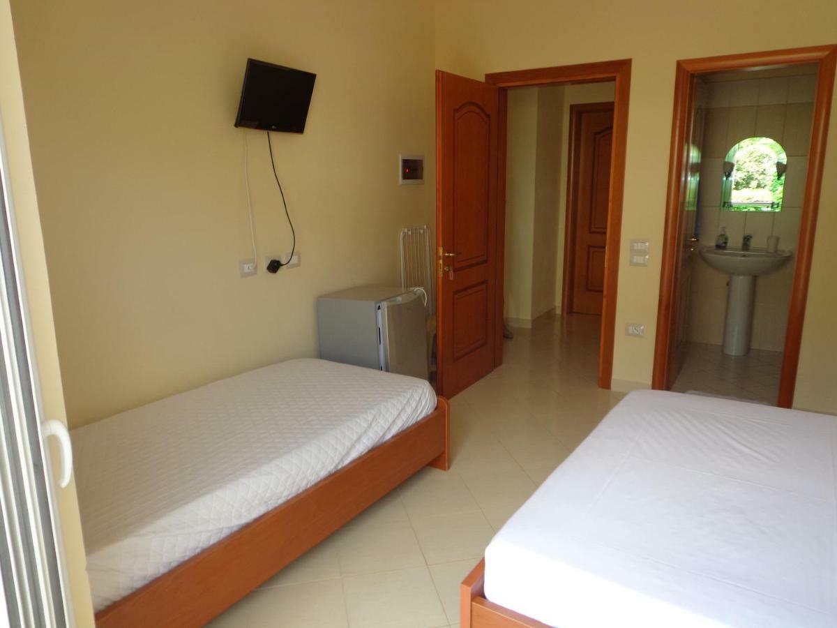 Olympian Rooms Dhermi Luaran gambar